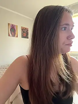 Snapshot of Sabrina_shells chatting on July 17, 9:16 am Sabrina shells online show from July 17, 9:16 am