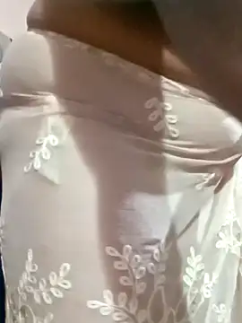 LustyBhabhi online show from February 5, 5:20 am