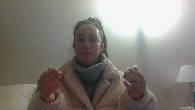 Snapshot of BELLAMORGANE1 chatting on January 1, 4:50 pm BELLAMORGANE1 online show from January 1, 4:50 pm