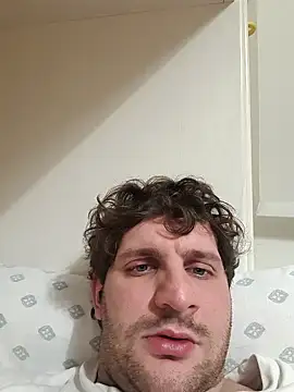 michemichemiche8 online show from February 26, 8:33 pm