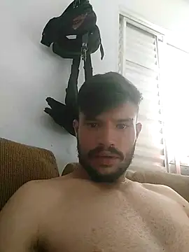 Snapshot of Dick13boy chatting on December 22, 7:21 pm Dick13boy online show from December 22, 7:21 pm