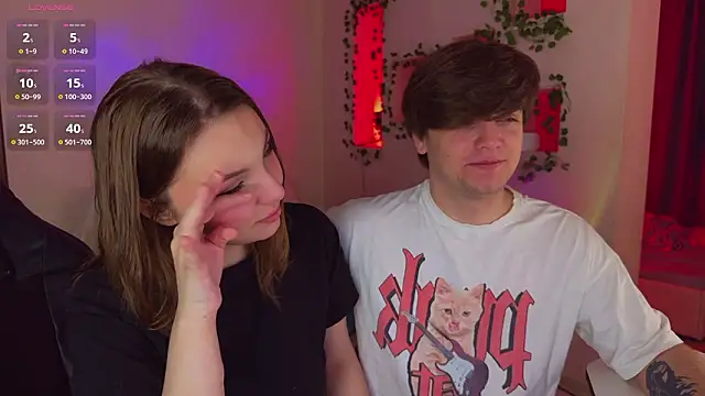 RobertAndLinela online show from March 6, 4:42 am