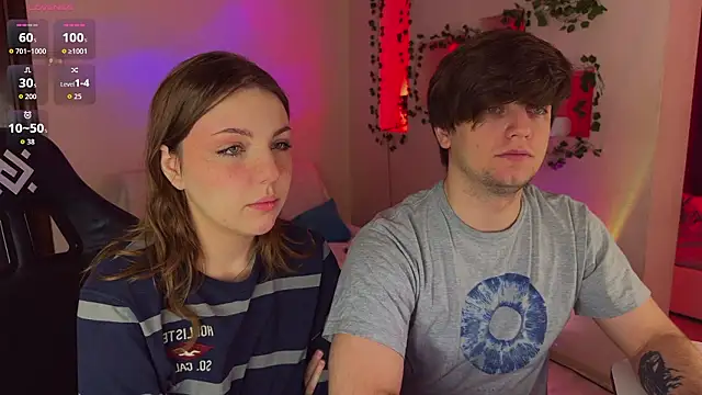 RobertAndLinela online show from March 12, 5:08 pm