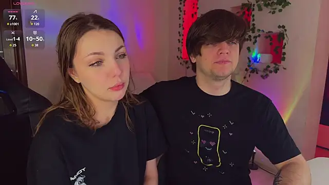 RobertAndLinela online show from March 31, 5:08 am