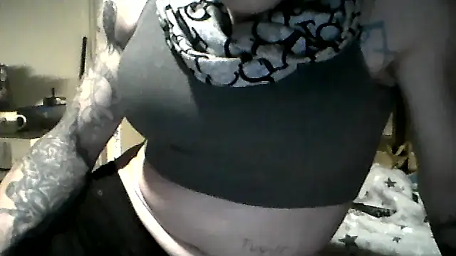 imgb33 online show from March 6, 12:07 am