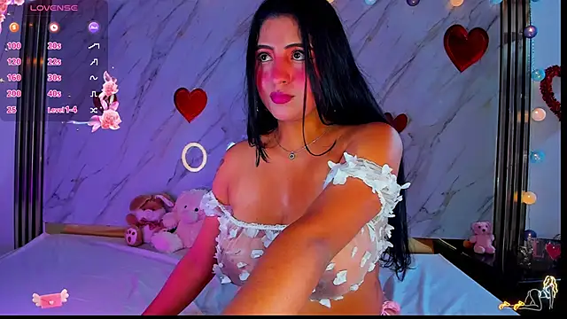 Snapshot of Lana_Parker_01 chatting on June 16, 12:35 am Lana Parker 01 online show from June 16, 12:35 am