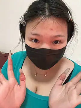 Snapshot of Happyou2 chatting on February 25, 12:34 pm Happyou2 online show from February 25, 12:34 pm