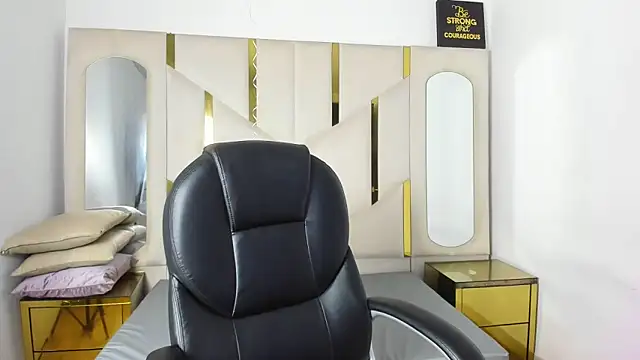 IsabellRodriguez18 online show from February 4, 4:29 am