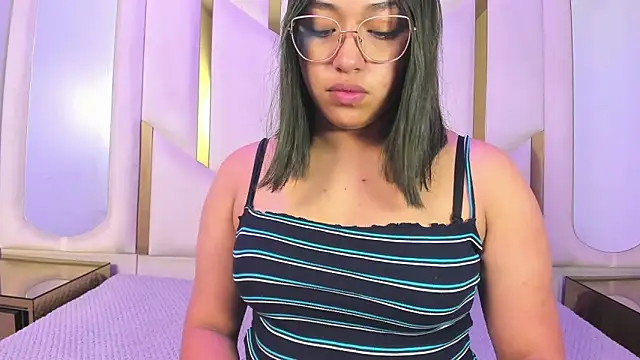 IsabellRodriguez18 online show from March 27, 3:23 am