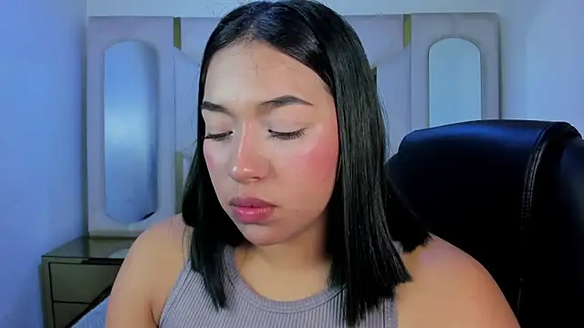 Snapshot of IsabellRodriguez18 chatting on May 26, 3:13 am IsabellRodriguez18 online show from May 26, 3:13 am