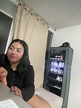 Snapshot of IsabellRodriguez18 chatting on June 2, 4:58 am IsabellRodriguez18 online show from June 2, 4:58 am
