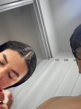 MikeAndJessy online show from November 3, 10:10 pm