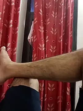 Snapshot of playboyz77 chatting on December 26, 1:32 pm playboyz77 online show from December 26, 1:32 pm