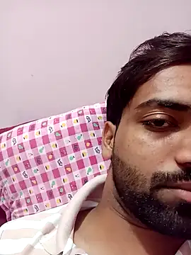 Snapshot of playboyz77 chatting on January 6, 10:57 am playboyz77 online show from January 6, 10:57 am