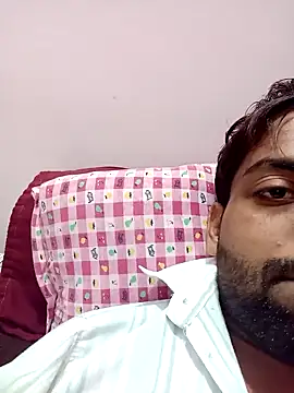 Snapshot of playboyz77 chatting on January 7, 6:38 am playboyz77 online show from January 7, 6:38 am