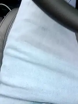 Snapshot of playboyz77 chatting on January 11, 11:34 am playboyz77 online show from January 11, 11:34 am