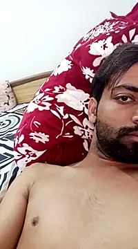 Snapshot of playboyz77 chatting on February 17, 5:04 am playboyz77 online show from February 17, 5:04 am