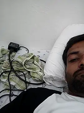 Snapshot of playboyz77 chatting on September 26, 8:07 am playboyz77 online show from September 26, 8:07 am