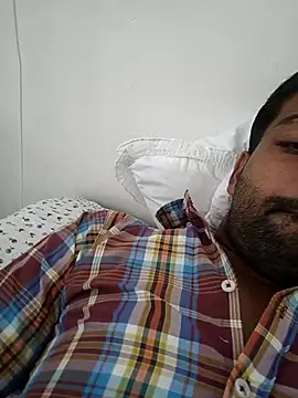 Snapshot of playboyz77 chatting on October 13, 5:40 am playboyz77 online show from October 13, 5:40 am