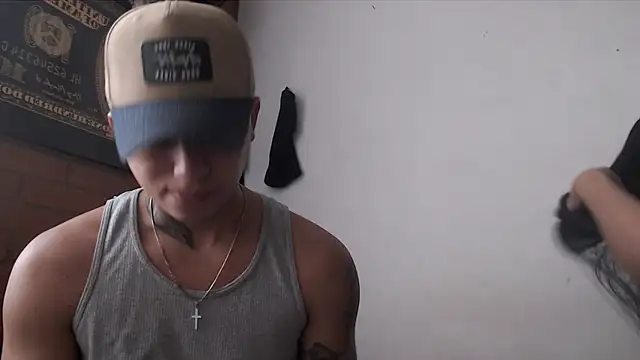 Snapshot of Thiago_x_Sahara chatting on January 15, 11:53 am Thiago x Sahara online show from January 15, 11:53 am