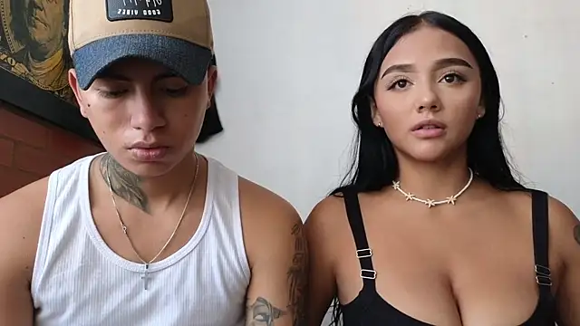 Snapshot of Thiago_x_Sahara chatting on February 1, 12:58 pm Thiago x Sahara online show from February 1, 12:58 pm