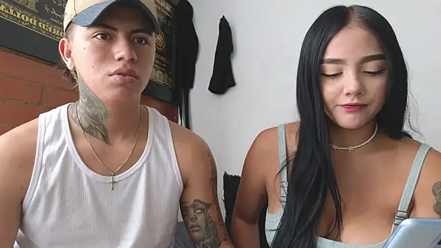 Snapshot of Thiago_x_Sahara chatting on February 5, 1:11 pm Thiago x Sahara online show from February 5, 1:11 pm