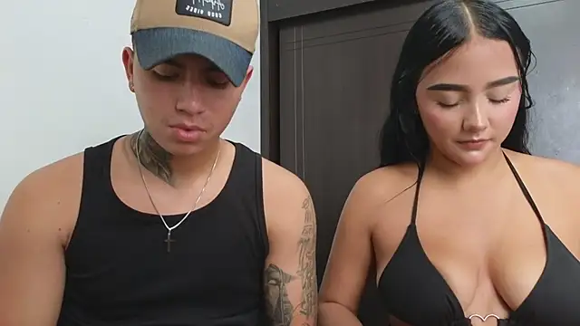 Snapshot of Thiago_x_Sahara chatting on March 12, 12:26 pm Thiago x Sahara online show from March 12, 12:26 pm