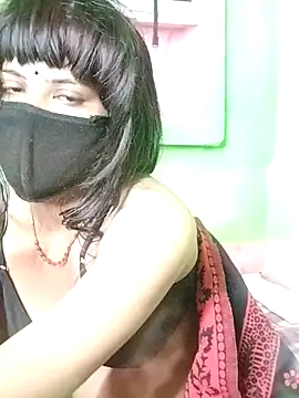 Snapshot of Coupleshow47 chatting on November 6, 11:04 pm Coupleshow47 online show from November 6, 11:04 pm