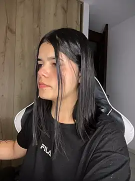 pretty angela1 online show from January 11, 1:10 am