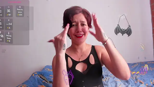 Laura hellss online show from January 15, 7:12 pm