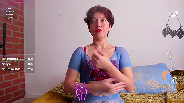 Laura hellss online show from February 8, 4:57 pm