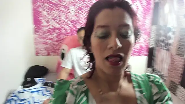 Laura hellss online show from October 21, 10:32 pm