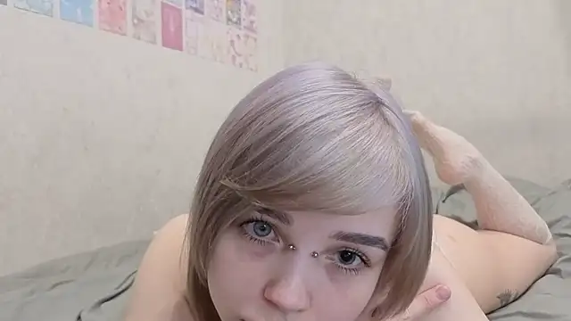 emodreamgirl online show from April 8, 4:29 pm