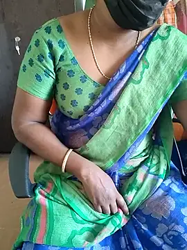 Snapshot of Tamil_roja69 chatting on May 21, 6:53 am Tamil roja69 online show from May 21, 6:53 am