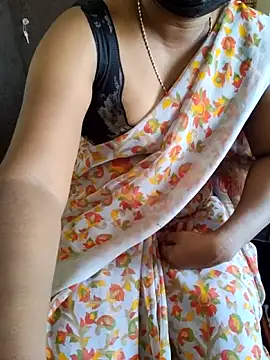 Snapshot of Tamil_roja69 chatting on May 26, 5:36 am Tamil roja69 online show from May 26, 5:36 am