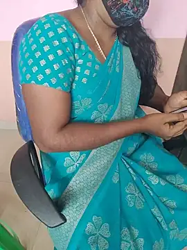 Snapshot of Tamil_roja69 chatting on June 16, 5:43 am Tamil roja69 online show from June 16, 5:43 am