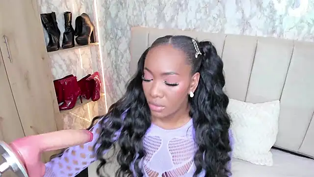 whiitneyfox online show from September 11, 11:27 pm