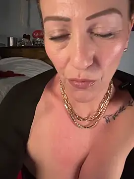 AlessasRoom online show from February 15, 4:42 am