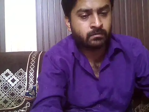 indihotguy online show from April 19, 12:15 pm