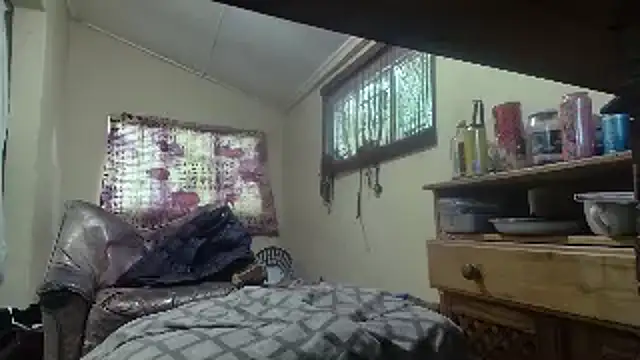 Snapshot of poesnuus999 chatting on September 23, 10:51 am poesnuus999 online show from September 23, 10:51 am