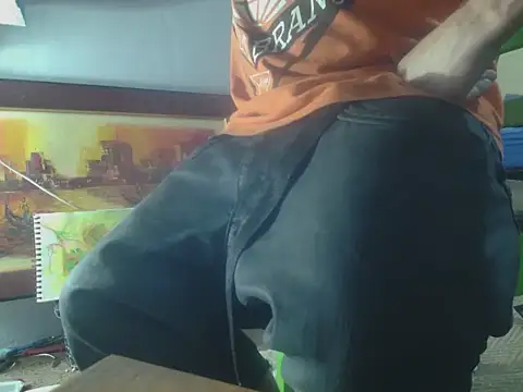 poesnuus999 online show from March 4, 5:30 pm