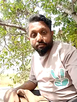 Snapshot of carria_homes chatting on January 14, 6:13 am carria homes online show from January 14, 6:13 am