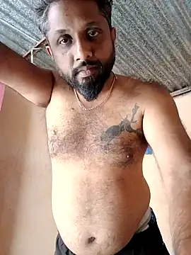 Snapshot of carria_homes chatting on January 15, 3:33 am carria homes online show from January 15, 3:33 am