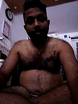 Snapshot of carria_homes chatting on February 3, 8:03 pm carria homes online show from February 3, 8:03 pm