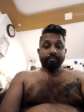 Snapshot of carria_homes chatting on February 4, 7:22 pm carria homes online show from February 4, 7:22 pm