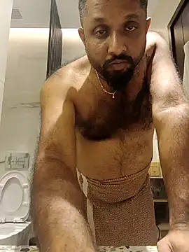 Snapshot of carria_homes chatting on February 7, 7:38 pm carria homes online show from February 7, 7:38 pm