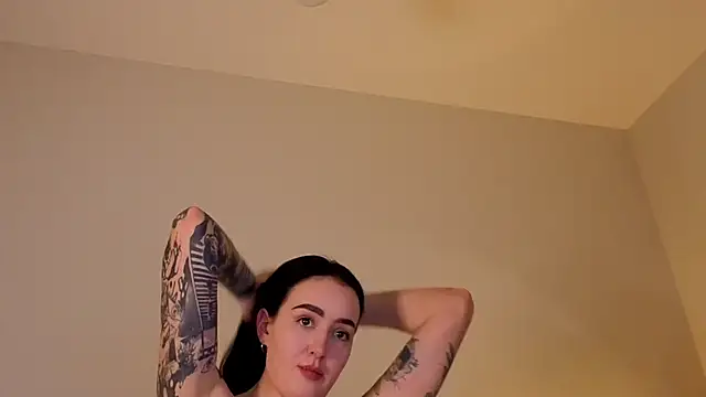 KimKhallifa online show from March 7, 4:37 pm