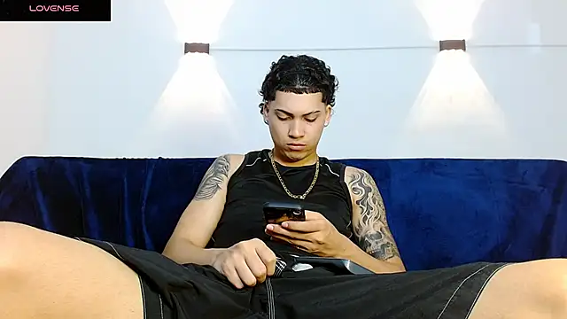 Br4ndxpimm online show from December 4, 6:49 pm