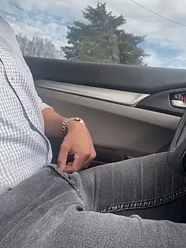 Snapshot of MrLatinKing chatting on December 26, 5:19 pm MrLatinKing online show from December 26, 5:19 pm