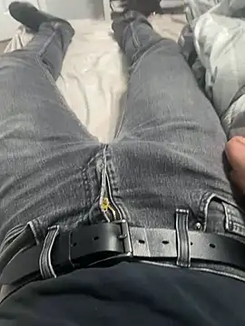 Snapshot of MrLatinKing chatting on January 15, 11:40 pm MrLatinKing online show from January 15, 11:40 pm